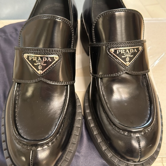 PRADA Black Leather Triangle Shiny Loafers (Sz. 37.5/ 6.5 US) - Picture 4 of 8
